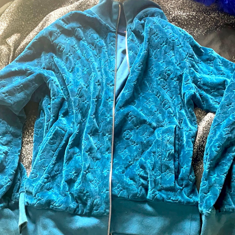 Blue monogram sued Louis Vuitton sweater